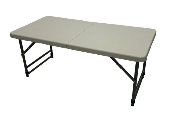 4ft Folding Plastic Table
