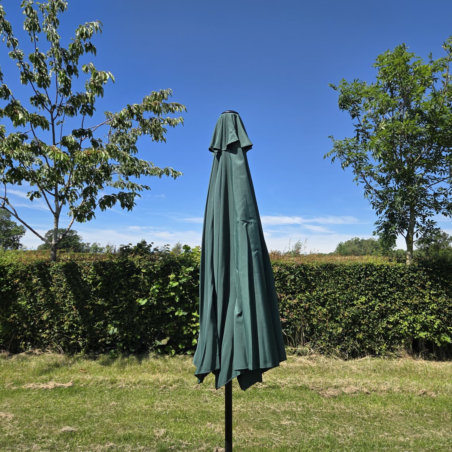 Green Garden Parasol - Patio Umbrella Green Garden Parasol - Patio Umbrella