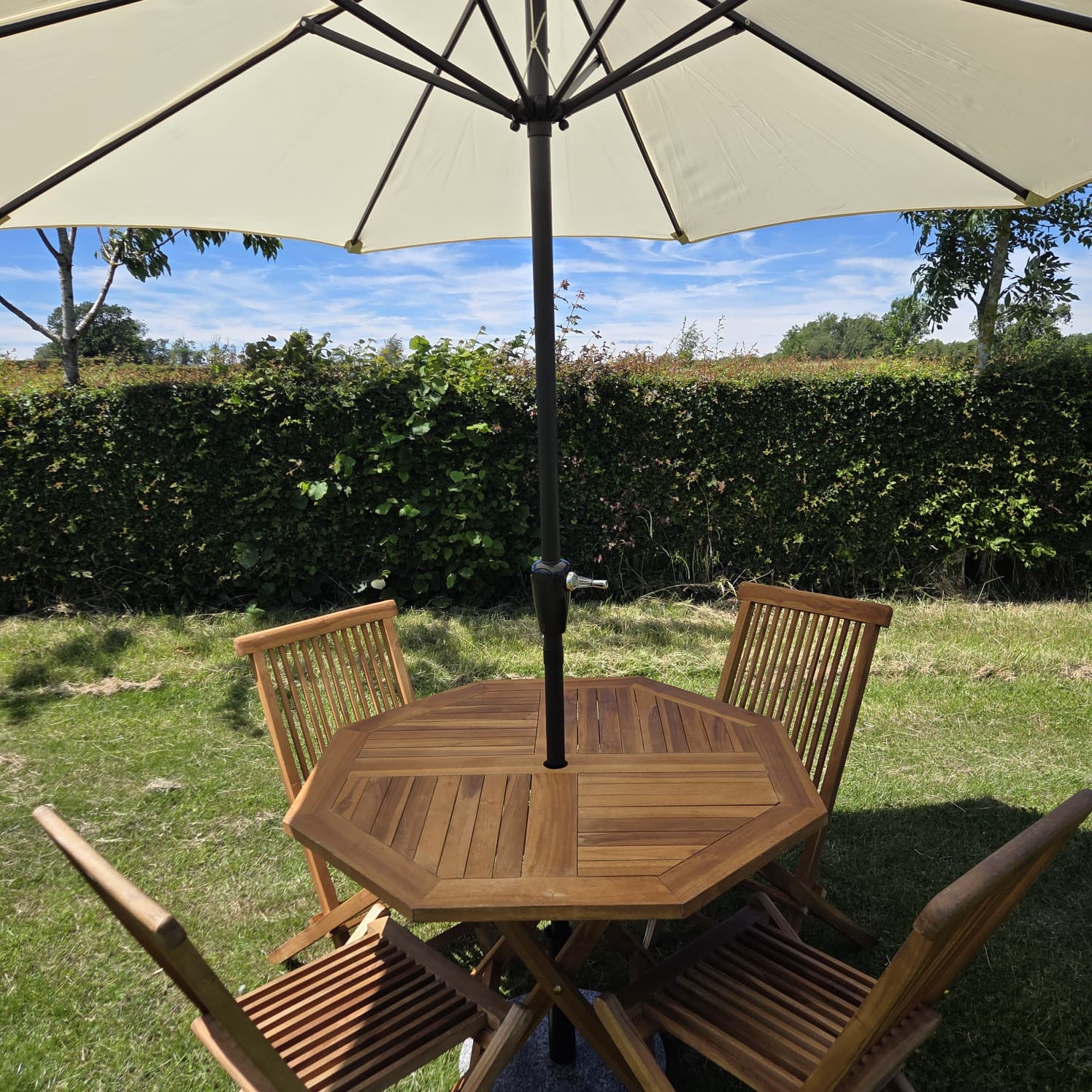 Cream Garden Parasol - Patio Umbrella Cream Garden Parasol - Patio Umbrella