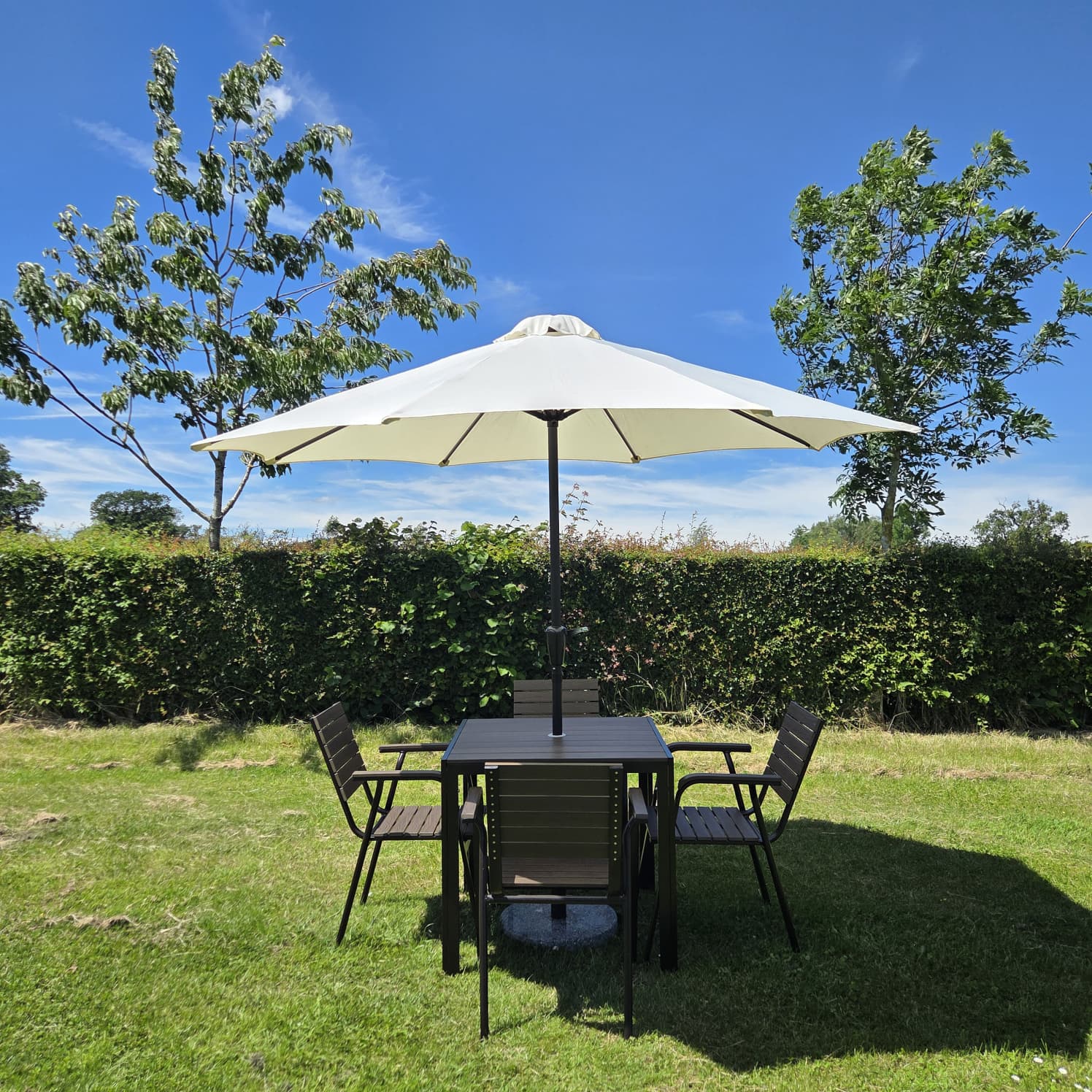 Cream Garden Parasol - Patio Umbrella Cream Garden Parasol - Patio Umbrella