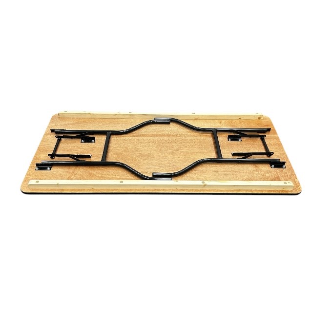 5ft Varnished Wooden Table